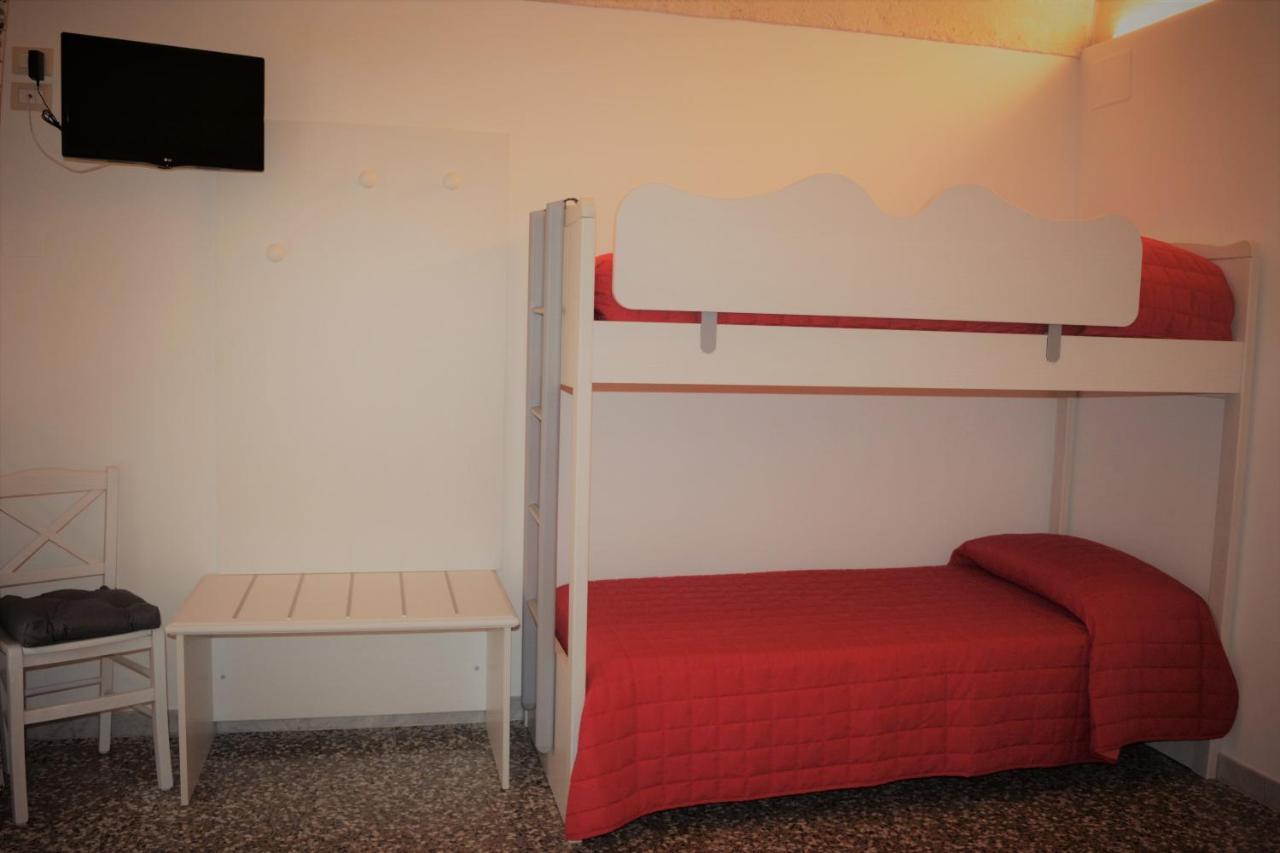 Bed and Breakfast Il Rifugio Di Laerte Laterza Exterior foto